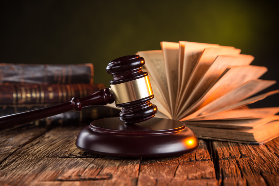 深圳刑事案件律師解析：被告的駕駛記錄在交通肇事案件中的法院考量