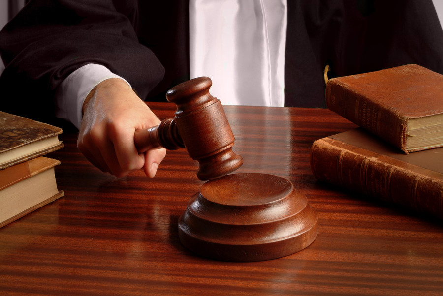 深圳律師事務所視角下的象棋運動員違規處罰：法律與體育精神的交融與碰撞