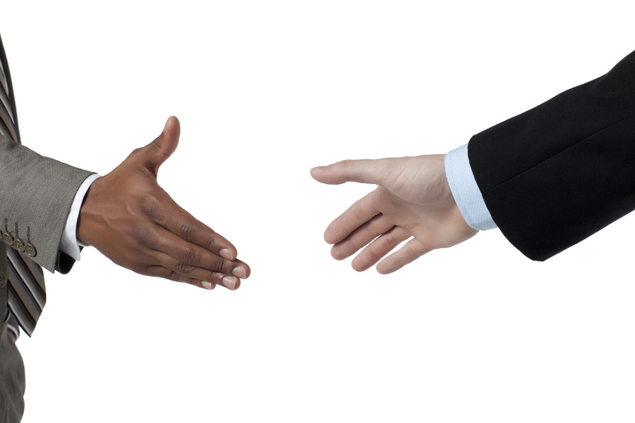 債務(wù)訴訟中擔(dān)保人追加為共同被告的可行性：深圳債務(wù)糾紛律師的實(shí)務(wù)解析